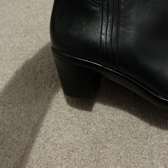 EUC Naturlizer zip up ankle boots - Picture 5 of 5